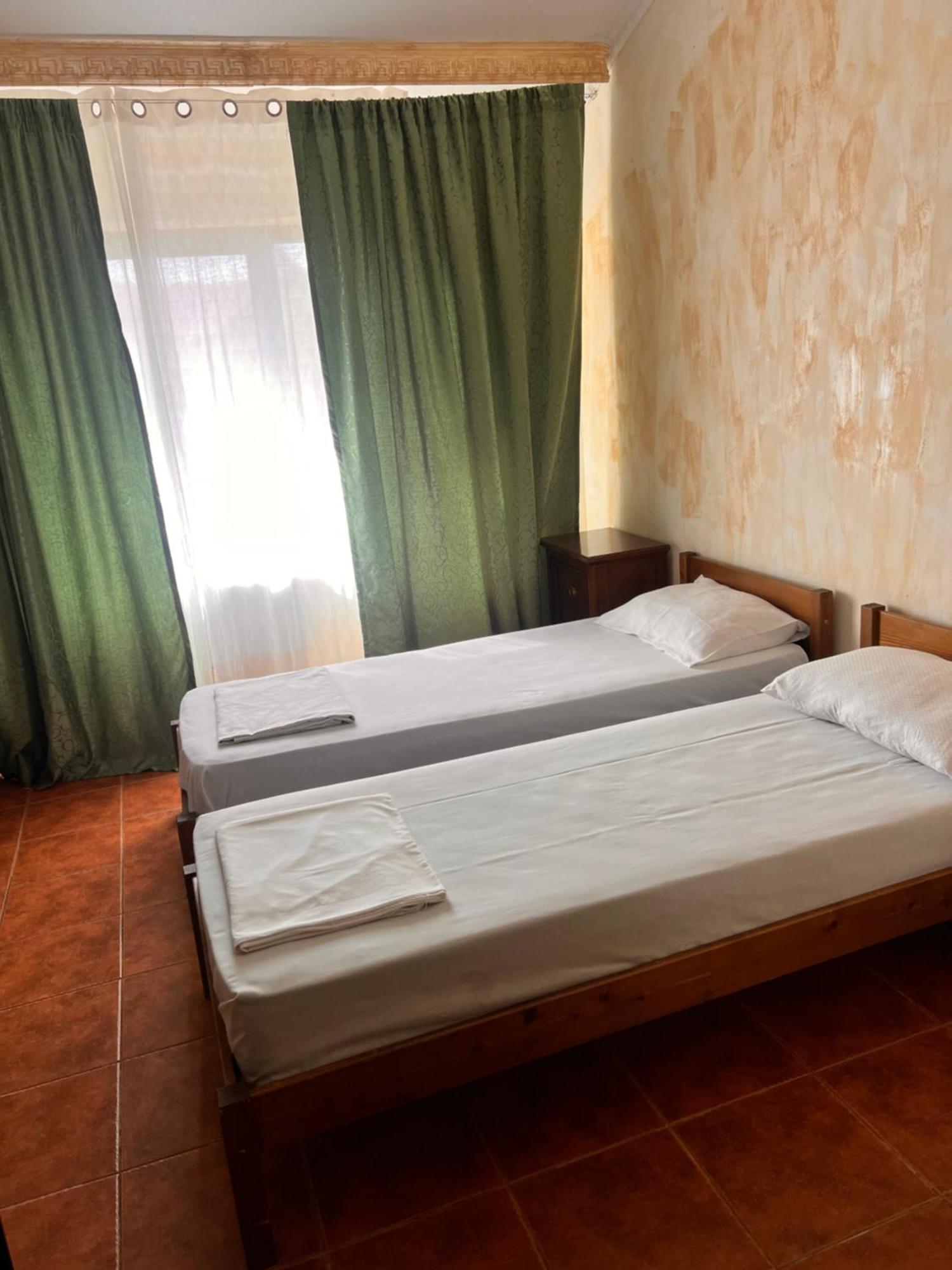 Pensiunea La Palia Iasi Buitenkant foto