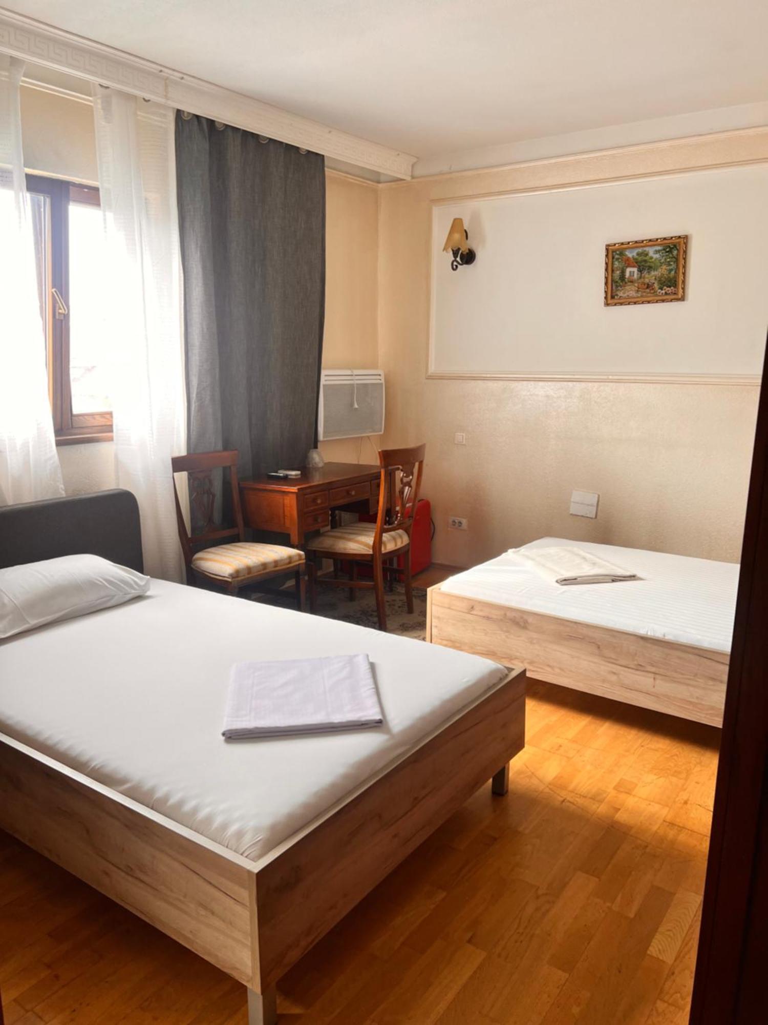 Pensiunea La Palia Iasi Buitenkant foto