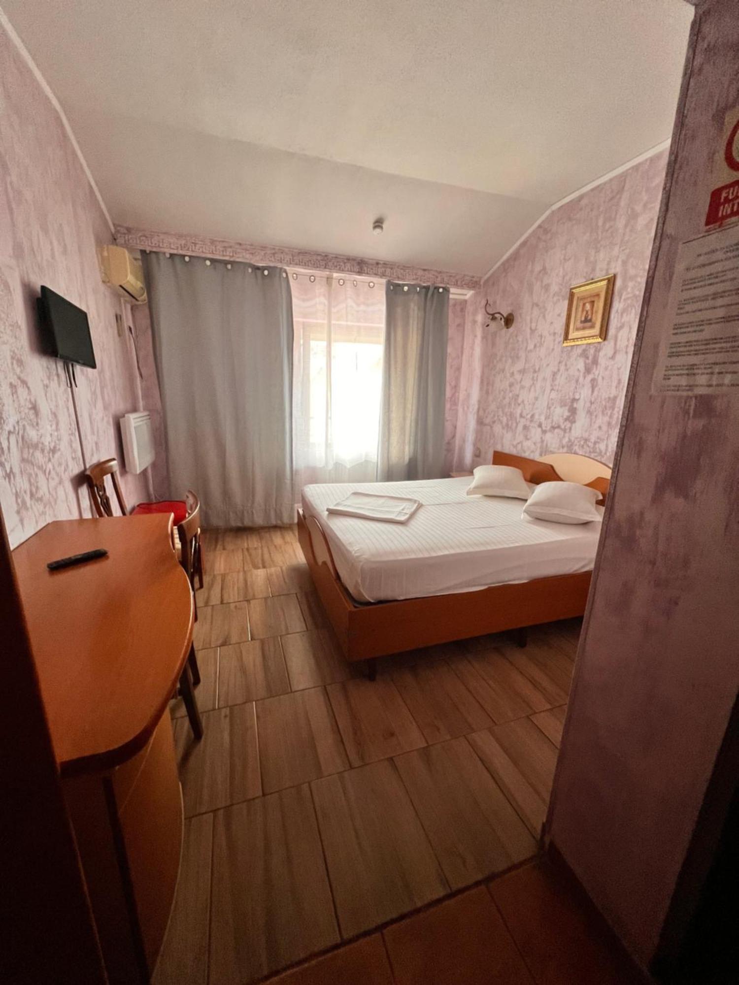 Pensiunea La Palia Iasi Buitenkant foto